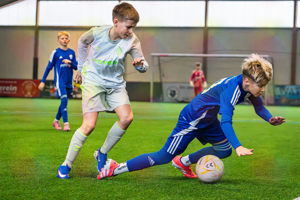 _BLR0195 | Professionelle Fußball- und Sportfotografie. Spielbilder online ansehen und kaufen – Einzelbilder oder komplette Galerien in hoher Qualität. - Realisiert mit Pictrs.com
