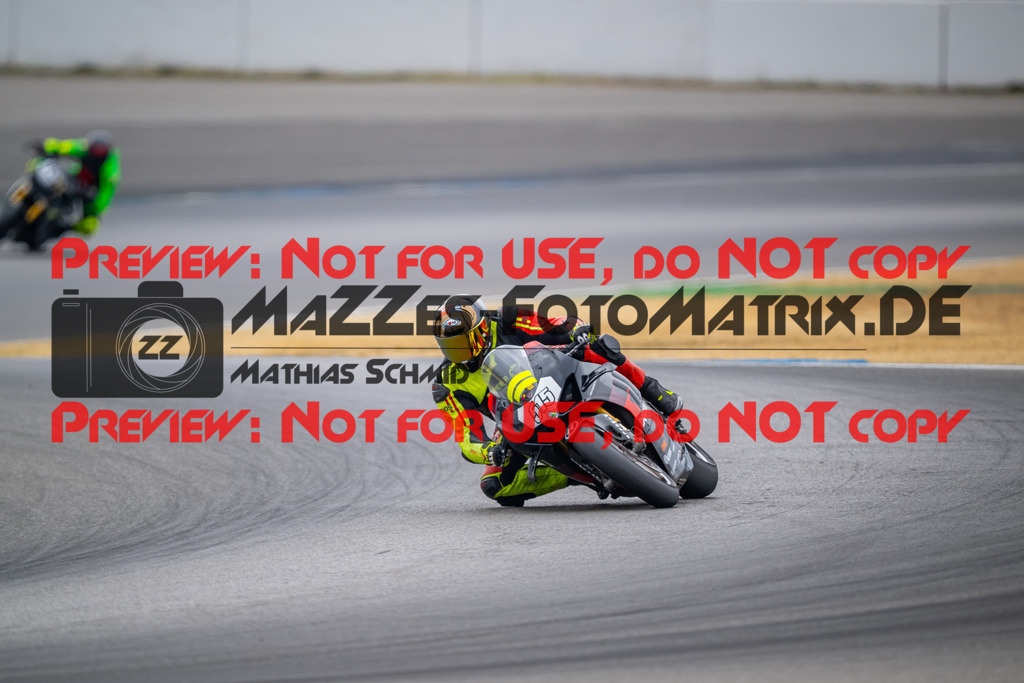 MaZZes-Fotomatrix-20260809-577664 | R1