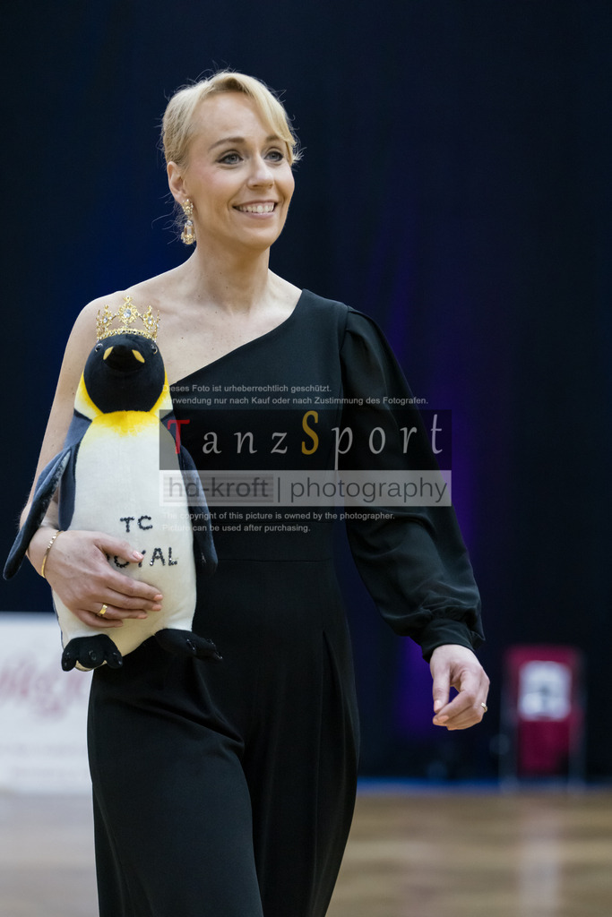 20260314_BL1_Std-Formationen_Nbg3152 | Tanzsportbilder, Standardtanz, Lateintanz, WDSF, DTV, LTVB, dancecomp, goc, hessen tanzt, blaues band der spree, walzer, tango, wiener walzer, slowfox, quickstepp, samba, rumba, cha-cha-cha, paso doble. jive, hd-kroft photography, turniertanzsport