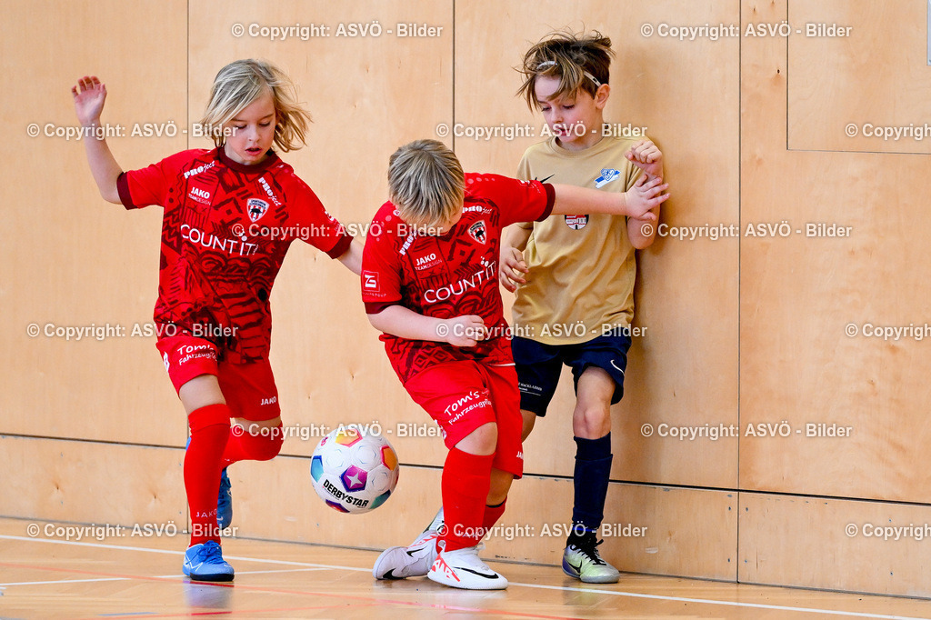 ASVÖ_ Fussballturnier SV Gallneukirchen_ 09.02.2025-73 | 09.02.2025, Gallneukirchen, AUT, ASVÖ, Fussball Nachwuchs Hallenturnier 2025, SV Gallneukirchen im Bild Teilnehmer U 9©Harald Dostal / fodo.media - Realisiert mit Pictrs.com