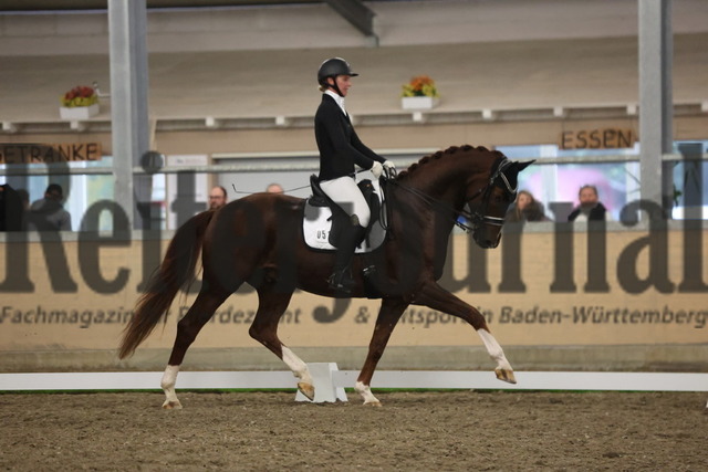 Waghäusel-Wiesental_2024_Prfg.Nr.08_1.WP_U25_Flora Schmidt-Thieme_Fionbharr (3) | Alle Fotos der Reiterjournal Fotografin Doris Matthaes im Reiterjournal Online-Fotoshop. - Realisiert mit Pictrs.com