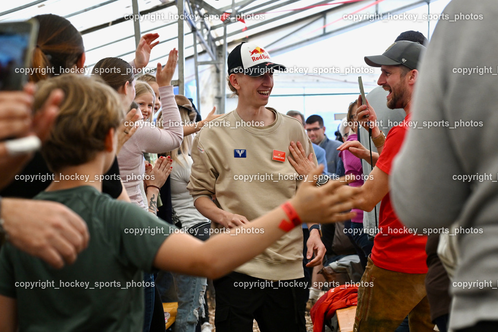 Empfang Daniel Tschofenig | Einzug Daniel Tschofenig, Empfang Daniel Tschofenig, Empfang Daniel Tschofenig am 10.05.2025 in Hohenthurn (Mehrzweckhaus Hohenthuurn), Austria, (Photo by Bernd Stefan)