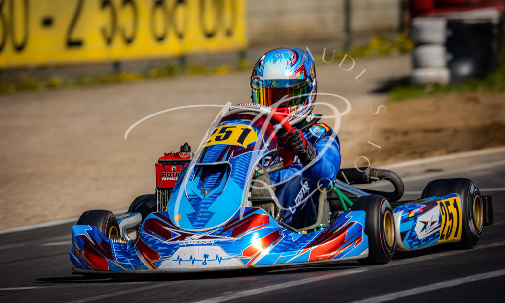 D078FB38-B322-43D0-B279-90F89A55E66A | traudl_s_fotos