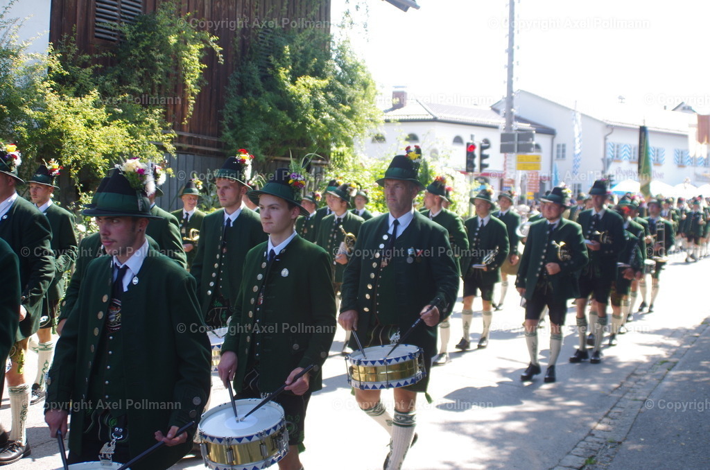 IMGP4100 | fotografiert von Axel PollmannLeonhardi Wallfahrt Benediktbeuern und Murnau, Fronleichnam, Fasching, Landschaft im Loisachtal und Benediktbeuern  - Realisiert mit Pictrs.com