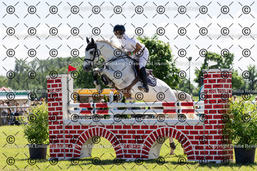 CL5A1129 | Emilia Reinking Fotografie - Realisiert mit Pictrs.com