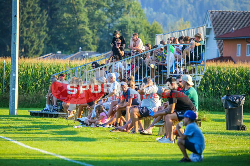 ASKÖ Wölfnitz - WSG Radenthein 2-2, Unterliga West | Zuschauer ASKÖ Wölfnitz - WSG Radenthein 2-2 am 20.08.2023 in Wölfnitz
(Sportplatz), Austria, (Photo by Ernst Krawagner sport-fan.at) - Realisiert mit Pictrs.com