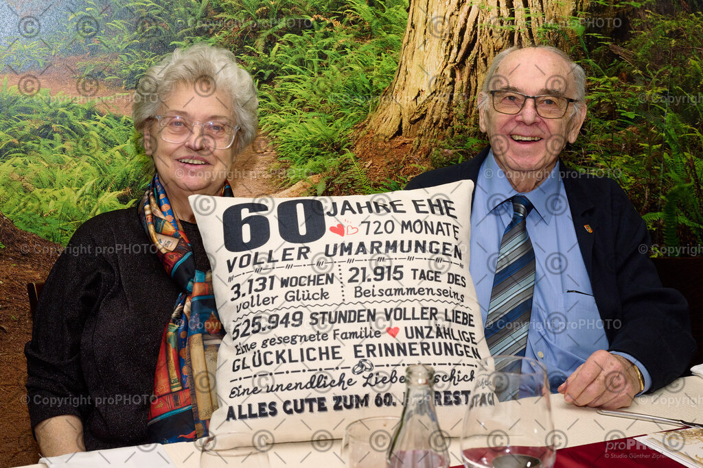 030_2026_60-Hochzeitstag-Wenzel_NZ9_6729 | proPHOTO - Realisiert mit Pictrs.com