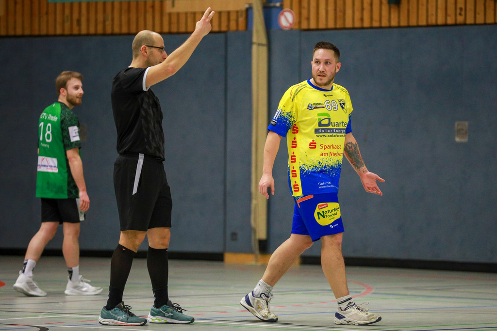 SVN_HcTvRhede_131225_155 | Bildergalerie von Sport-Ereignissen aber auch von weiteren spannenden Dingen - nicht nur vom Niederrhein. In Anlehnung an den bekannten Spruch von Hanns Dieter Hüsch heißt das Motto: "Niederrhein ist überall".  - Realisiert mit Pictrs.com