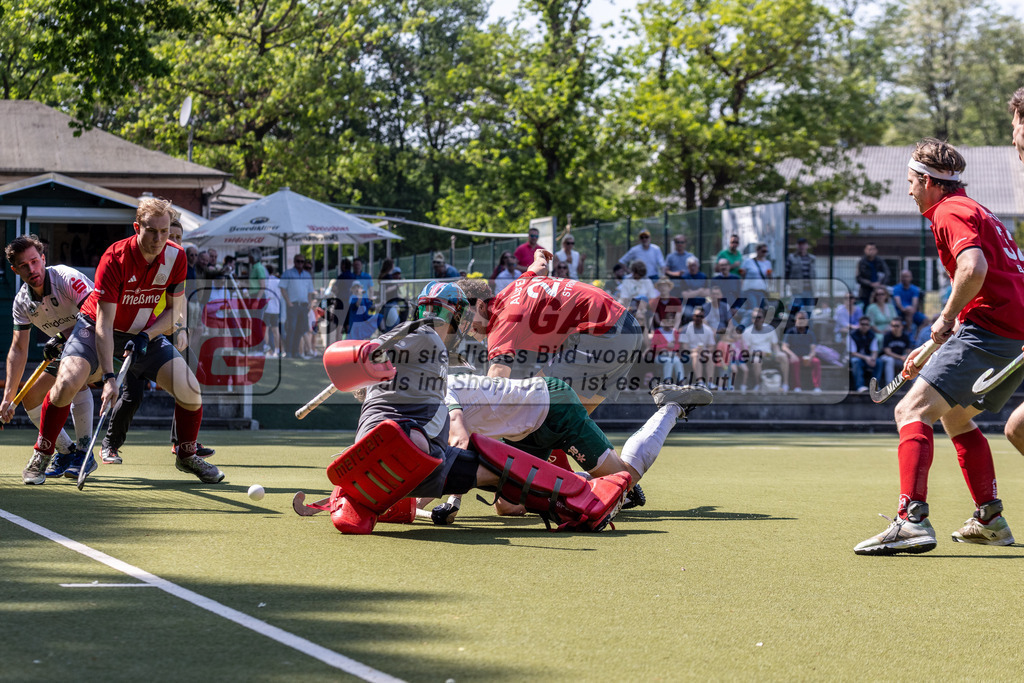 MJ_2024-.05-11-H-HTCU-Alster-31 | Thomas Ian Alexander (Der Club an der Alster #1) & Lukas Mertgens (Uhlenhorst Mülheim #18), Uhlenhorst Mülheim - Der Club an der Alster am 11.5.2024 im Waldstadion, Mülheim a. d. Ruhr