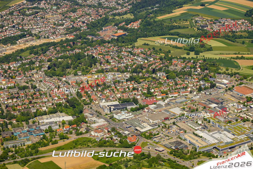 Das Luftbild zeigt Stuttgarter Strasse Backnang - Die Luftaufnahme wurde 2023 vom UL-Flugzeug aus erstellt ( keine Drohne ) - Hochauflösende Luftaufnahme - Für grossformatige Ausdrucke geeignet. Die Geschenkidee !Mit Lizenz und Bildrechte bestellbar