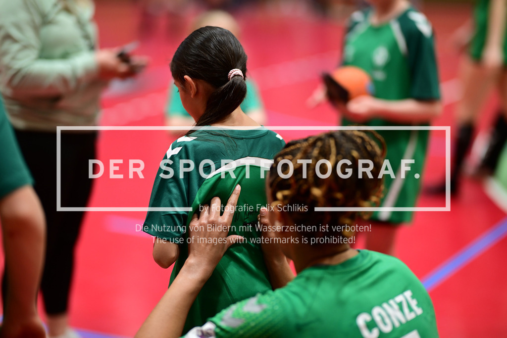Handball I Frauen I Saison 2024-2025 I 2. Bundesliga I 23. Spieltag I SV Werder Bremen - ESV 1927 Regensburg I 60700 | Der Sportfotograf. - Realisiert mit Pictrs.com