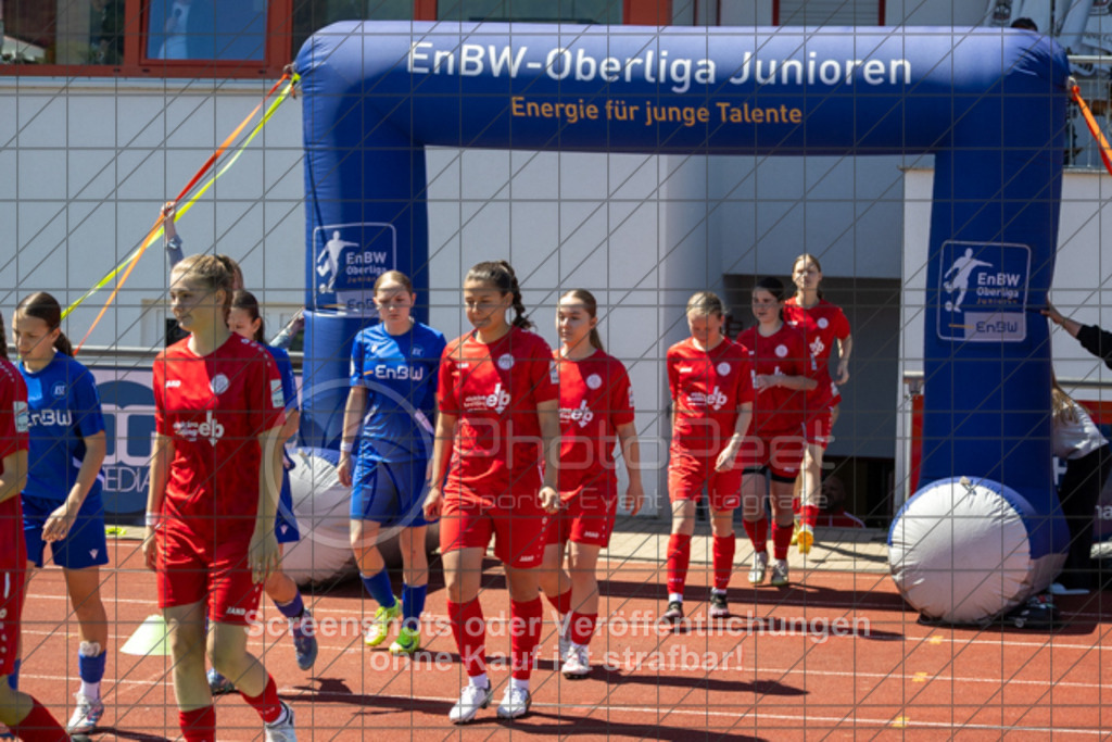 20250510_135914_0049 | #,1.FC Donzdorf (rot) vs. Karlsruher SC (blau), Fussball, EnBW-Oberliga B -Juniorinnen, 23. Spieltag, Saison 2024/2025, Rasenplatz, Lautertal Stadion, Süßener Straße 16, 73072 Donzdorf, 10.05.2025 - 14:00 Uhr,Foto: PhotoPeet-Sportfotografie/Peter Harich