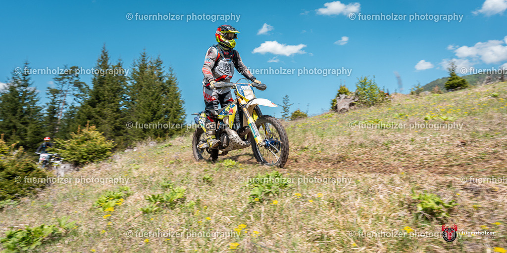 fuernholzer_250501-C1-397 | Fotografische Impressionen von der Red Stag Enduro Extreme by fuernholzer-photography.com. Endurosport in Österreich fotografisch festgehalten von fuernholzer. Auftragsfotografie für Private, Gewerbefotos und Industriefotografie. Eventfotografie, Sportfotografie und Motorsportfotografie. Anbieter von Fotoworkshops, Fototraining, fotografischen Vorträgen und Fotoseminaren.