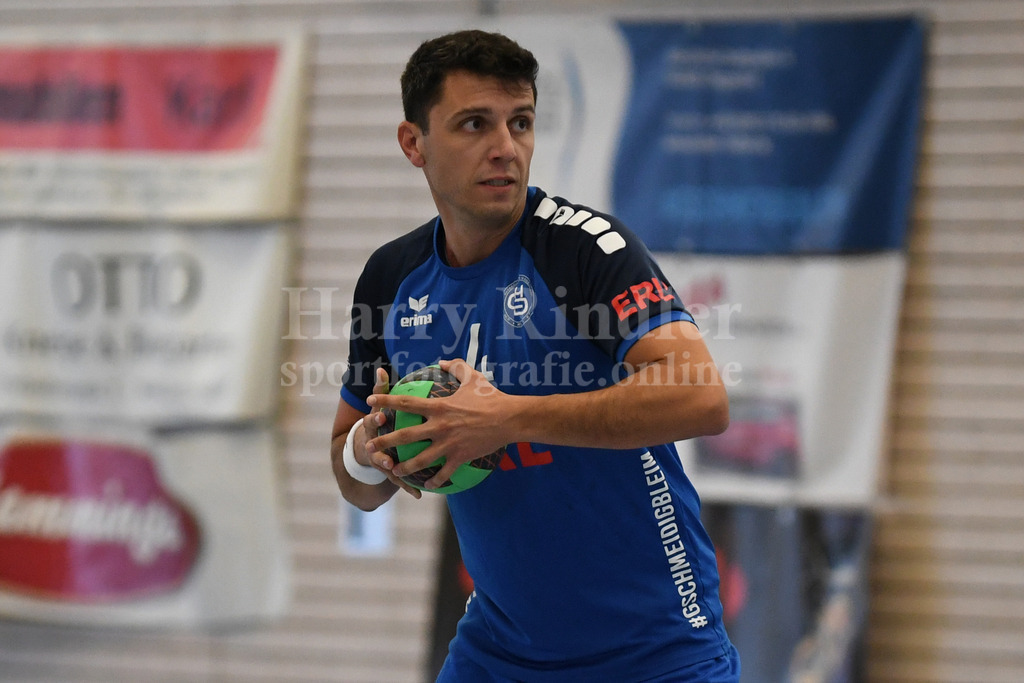 HC Deggendorf : TSV Taufkirchen/Vils | Valentin Lotos  (HC Deggendorf  #4) - Realisiert mit Pictrs.com