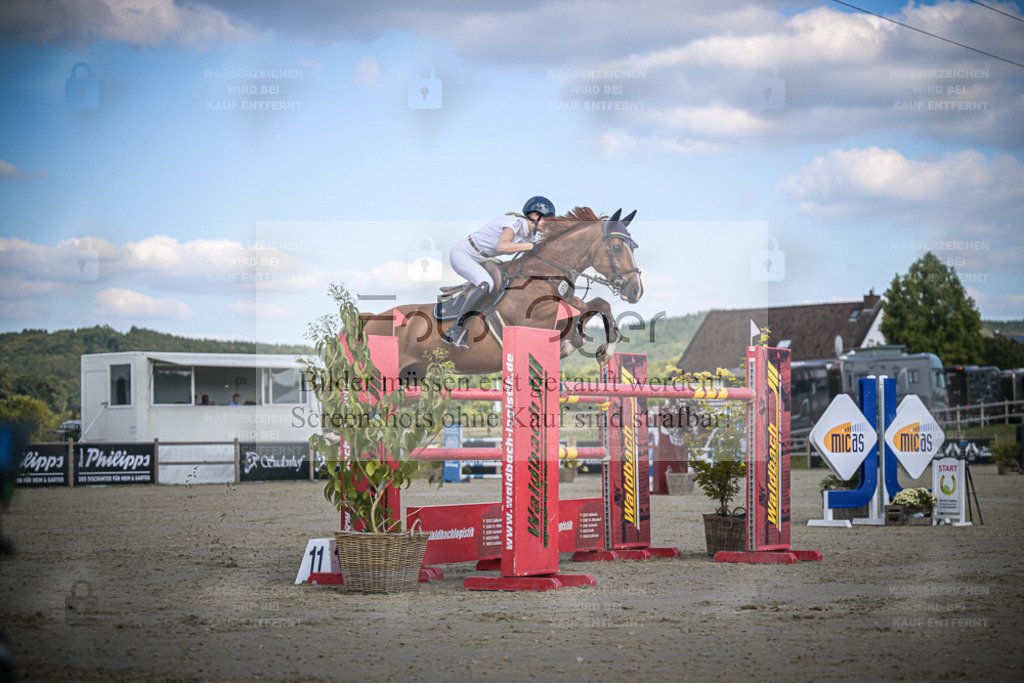 DOS_0502 | Entdecke hochwertige Reitturnierfotos von Foto Oger. Professionell, emotional und authentisch – jetzt Lieblingsmomente im Shop bestellen. - Realisiert mit Pictrs.com