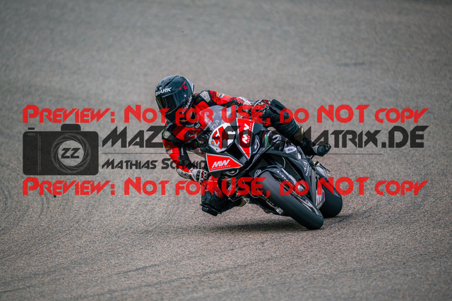 MaZZes_FotoMatrix_240503_6007705_6855 | STK1000