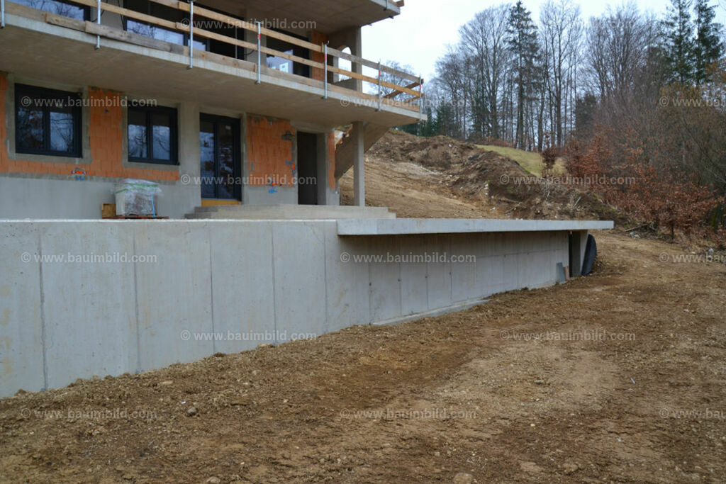 bib-lg25-aussenanlagen-0005 | Nach LV-Leistungsgruppen sortierte Detailfotos über den Bau eines Hauses. Alle Hausbau-Bilder direkt vom Urheber und Autor der Website Haus-Selber-Bauen.com