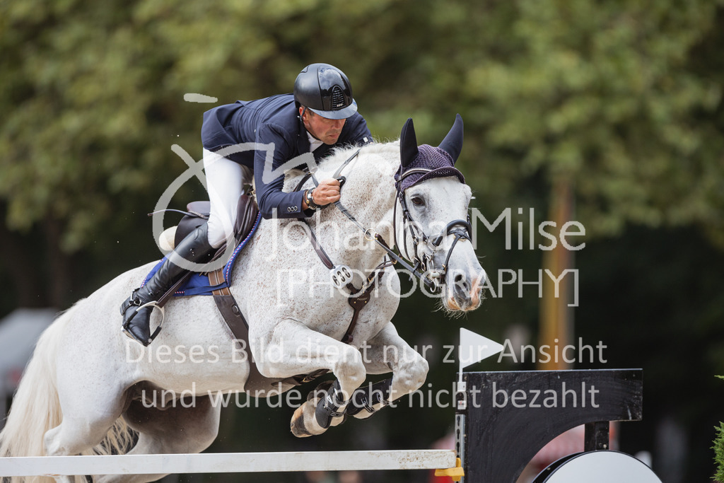 220910_OWLCh_MittlereTour-239 | Deine schönsten Turniermomente als professionelle Fotos! Entdecke hochwertige Pferdesport-Fotografie im Online-Shop. Jetzt Fotos finden & bestellen!