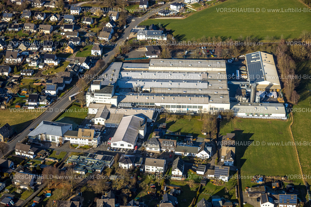 Meschede260104346 | Luftbild, Müller GmbH Kunststoffe Firmengelände, Eversberg, Meschede, Sauerland, Nordrhein-Westfalen, Deutschland