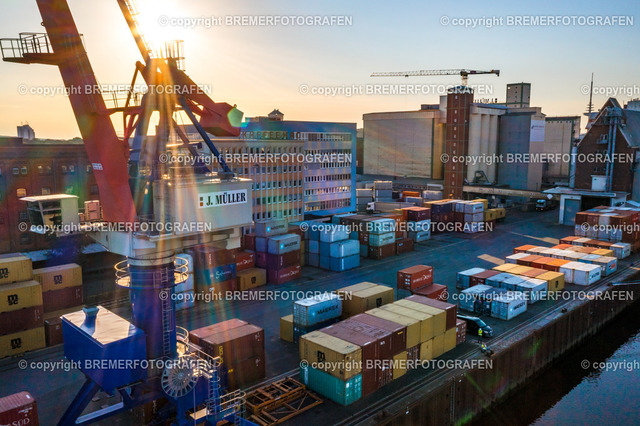 DJI_0648 | Eine Hommage an Bremen. Einzigartige Fotografien und Drohnenaufnahmen von Bremer Fotografen zum Staunen und auch zum Kaufen.