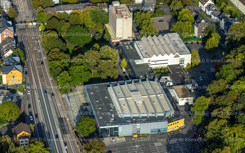 Siegen230912703 | Luftbild, Siegerlandhalle, Leonhard-Gläser-Saal, Amedia Hotel, Hochhaus, Siegen-Kernband, Siegen, Siegerland, Nordrhein-Westfalen, Deutschland