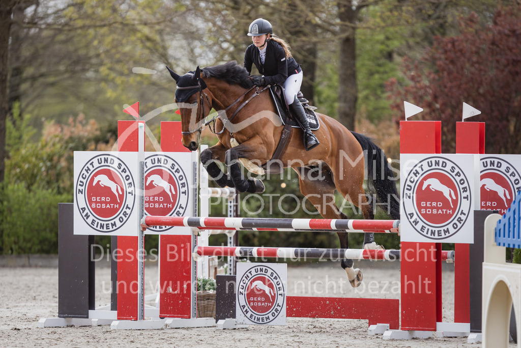 230426_HofSosath_Stil-L-557 | Deine schönsten Turniermomente als professionelle Fotos! Entdecke hochwertige Pferdesport-Fotografie im Online-Shop. Jetzt Fotos finden & bestellen!