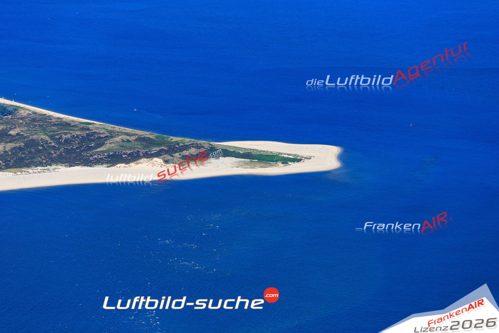 Die Luftbildaufnahme Hoernum-odde - Sylt wurde 2018 mittels Flugzeug (keine Drohne) erstellt. Perfekte Schärfe und Druck- Auflösung- Garantiert!
