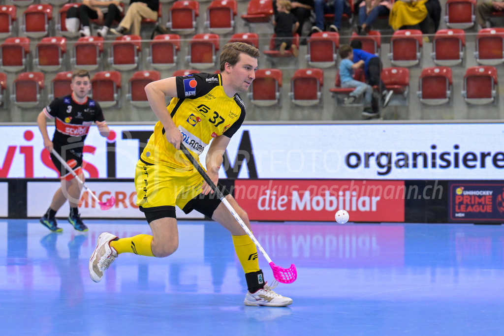 HC Rychenberg vs UHC Uster - 14. October 2022 | HC Rychenberg vs UHC Uster
AXA Arena, Winterthur
Moritz Krebs (#37 HC Rychenberg)
Bild: Sportfotografie Markus Aeschimann | www.markus-aeschimann.ch - Realisiert mit Pictrs.com