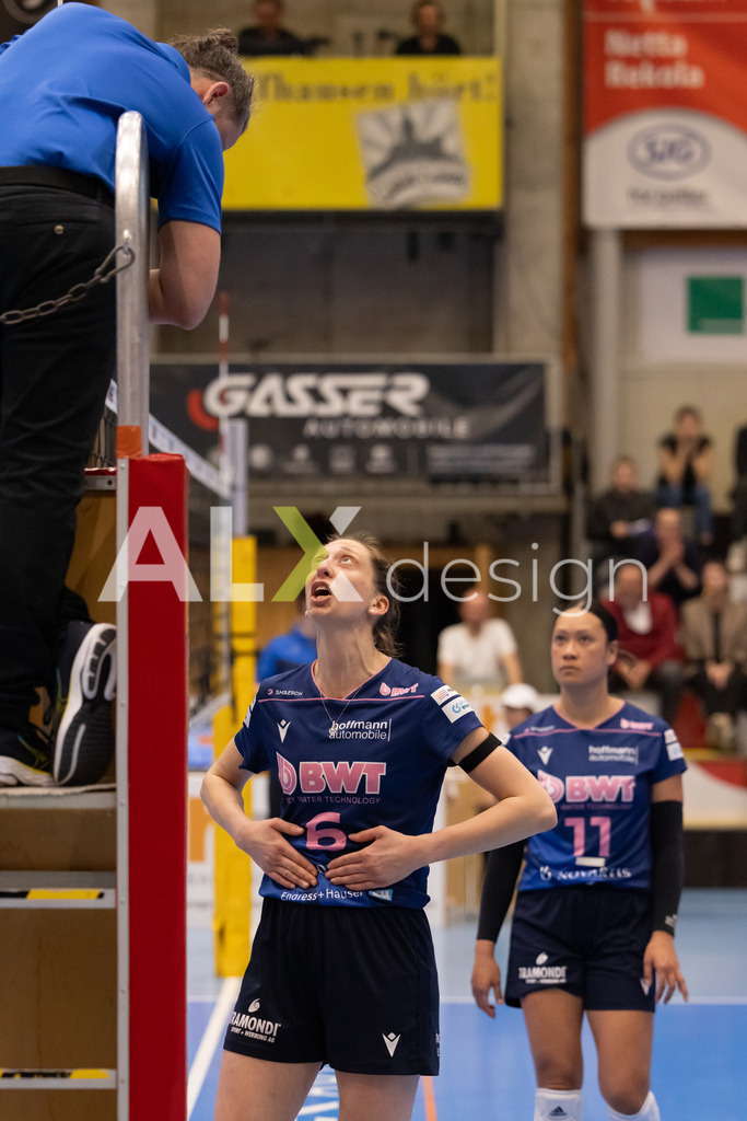 Volleyball I Frauen I Saison 2025-2026 I Volleyball NLA | Women I 1/2 Finals I  VC Kanti Schaffhausen - Sm'Aesch Pfeffingen I 18.03.2026 | 6 Madlaina Matter (CH) (Sm'Aesch Pfeffingen) – Mittelblock - Realisiert mit Pictrs.com