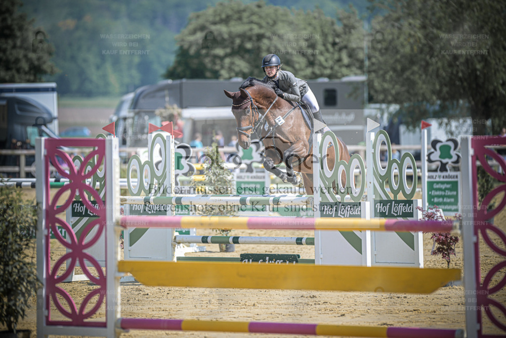 20240511-DOS_4244 | Entdecke hochwertige Reitturnierfotos von Foto Oger. Professionell, emotional und authentisch – jetzt Lieblingsmomente im Shop bestellen. - Realisiert mit Pictrs.com