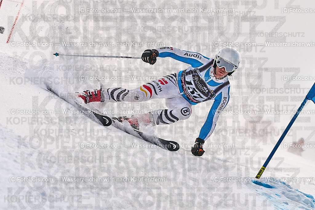 _ALP3192_MASTERS-WM_Reiteralm_A-GS_Tafelmeier Simon | FISWORLD CHAMPIONSHIPSMASTERS ALPINE SKIING, 23. – 28. MÄRZ 2026 - REITERALM | STMK | AUT.   Veranstaltet vom Masters-Referat des Deutschen Skiverbandes (DSV). Durchführende Organisation: WSV Pichl-Reiteralm, unterstütutzt von den Bergbahnen REITERALM bei Schladming und SKI AUSTRIA.                            Disziplinen:  Super-G, GiantSlalom, Slalom.                                                 Kategorien:  A (Herrn 30-59 Jahre), B (Herrn ab 60 Jahre), C (Damen 30-59 Jahre), D (Damen ab 60 Jahre).                Rennstrecken:   Gasselhöhe und Muldenliftpiste auf der Reiteralm.