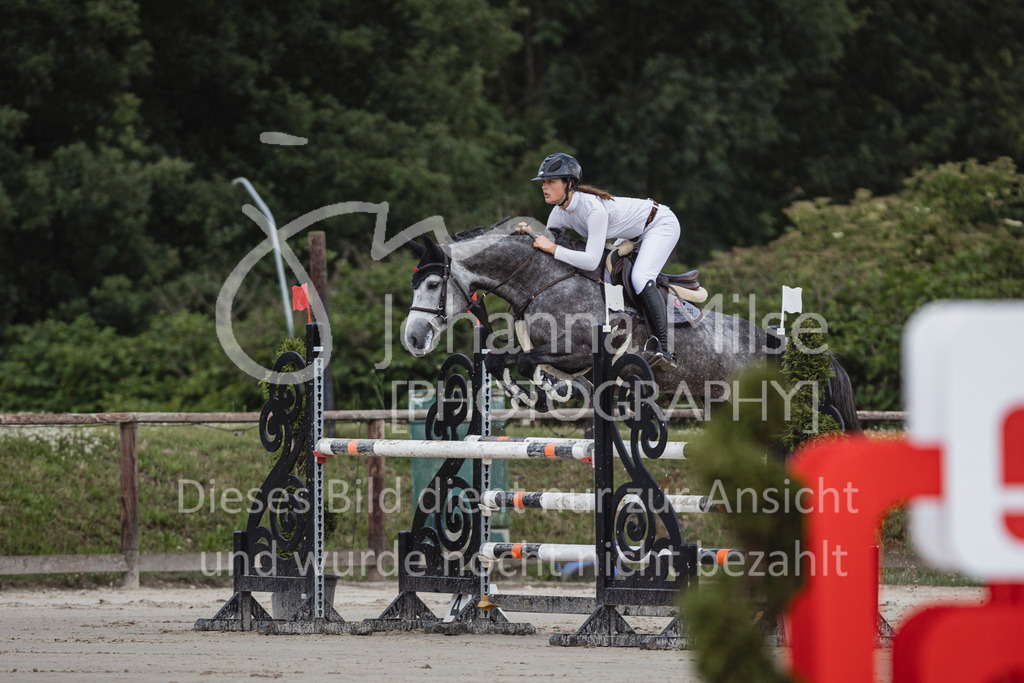 240627_LüPfSpTa_SprPf-M-209 | Deine schönsten Turniermomente als professionelle Fotos! Entdecke hochwertige Pferdesport-Fotografie im Online-Shop. Jetzt Fotos finden & bestellen!
