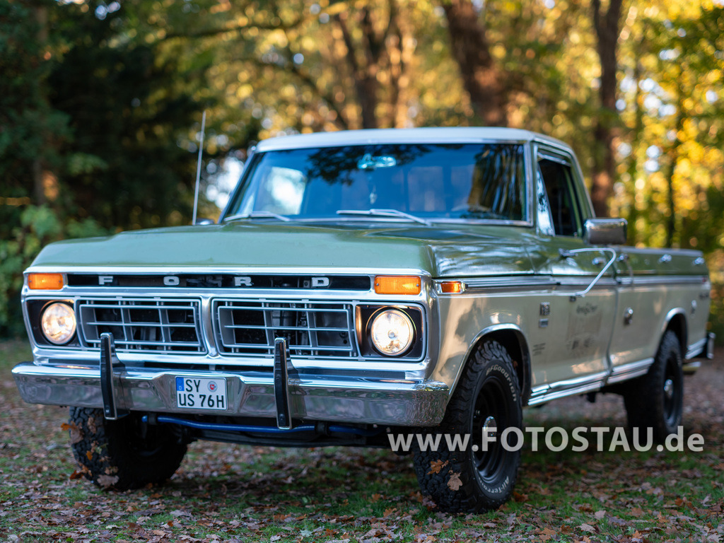 20251018-00354 | Syke Barrien 2025 Oldtimer Treffen - Realisiert mit Pictrs.com