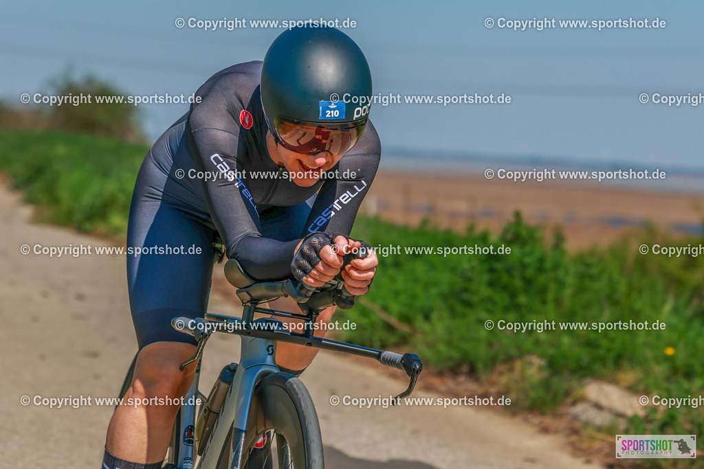 128_AR7_3826 | Neusiedlersee Radmarathon 2026@sportshot_your_pictrs #yourpictures#roadtowm2029 #nrm #neusiedlerseeradmarathon #neusiedlersee #neusiedlerseetourismus #burgenland #mörbisch #nrm26 #burgenlandtourismus #voglundco #poweredbyburgenlandtourismus #radsport #rad #marathon #ucigranfondo #visitburgenland #ucigranfondoworldseries