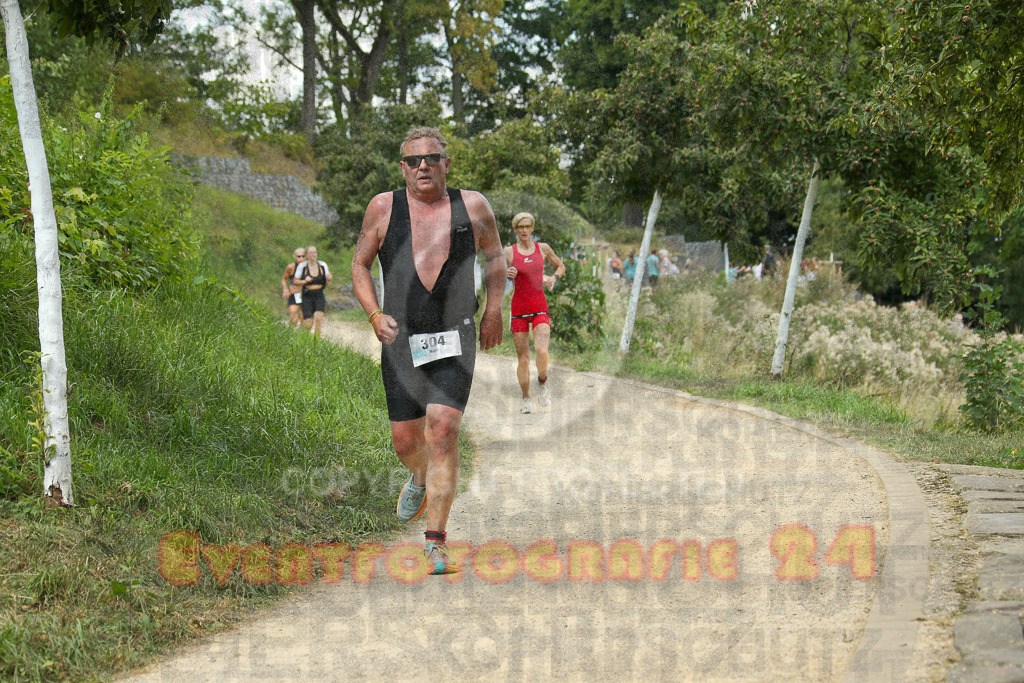 250824_1346_EX1_3632 | Sportfotografie im Rhein-Sieg Kreis, Köln, Bonn, NRW, Rheinland Pfalz, Hessen, etc. Unser Tätigkeitsfeld umfasst den Laufsport vom Volkslauf über den Marathon, Duathlon, Triathon bis zum Ultralauf wie Kölnpfad Ultra oder Schindertrail.