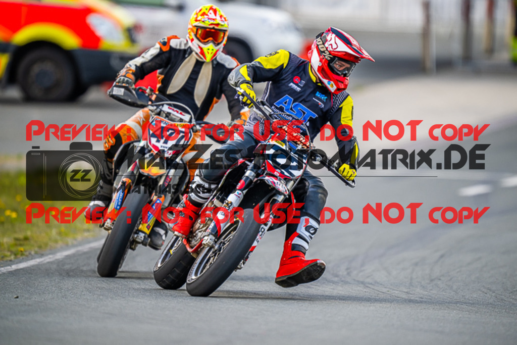 MaZZes_FotoMatrix_230506_3082 | UE40