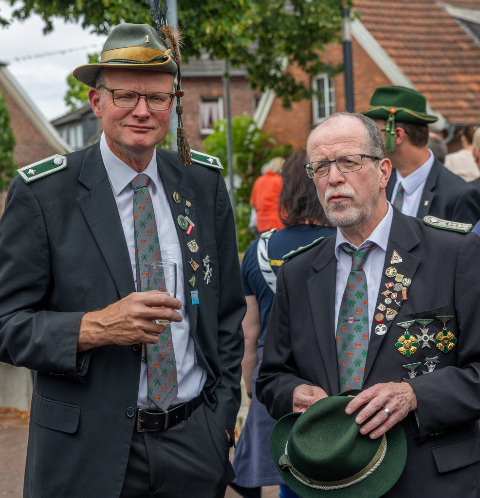 top-top.de-250705-008 | Foto, Video, Fotografie, Videografie, Fotobox, DJ, Discjockey, Musik, Musikbox, Veranstaltung, Photobooth, Amazon, Ebay, Buchtipp, Bestseller, Autor, Verlag, Buch, Wesel, Hamminkeln, NRW, Dinslaken, Rees, Drohne, Hochzeit, Party, Fotobox, Wesel, Fotograf