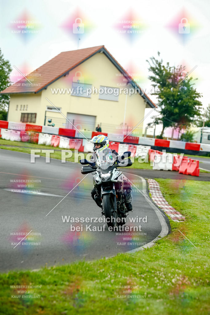 VBK-4033 | Hier findet Ihr Bilder von Touristenfahrten auf der Nürburgring Nordschleife oder von anderen Veranstaltungen die ich besucht habe. Viel Spass beim Durch Schauen 