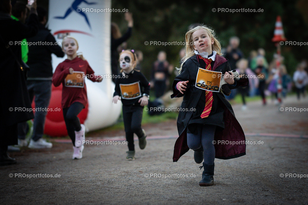 Halloween Run 2022 in Koeln, 31.10.2022 | Impressionen vom Halloween Run 2022 am 31.10.2022 in Koeln (Forstbotanischer Garten Rodenkirchen). Foto: BEAUTIFUL SPORTS/Axel Kohring