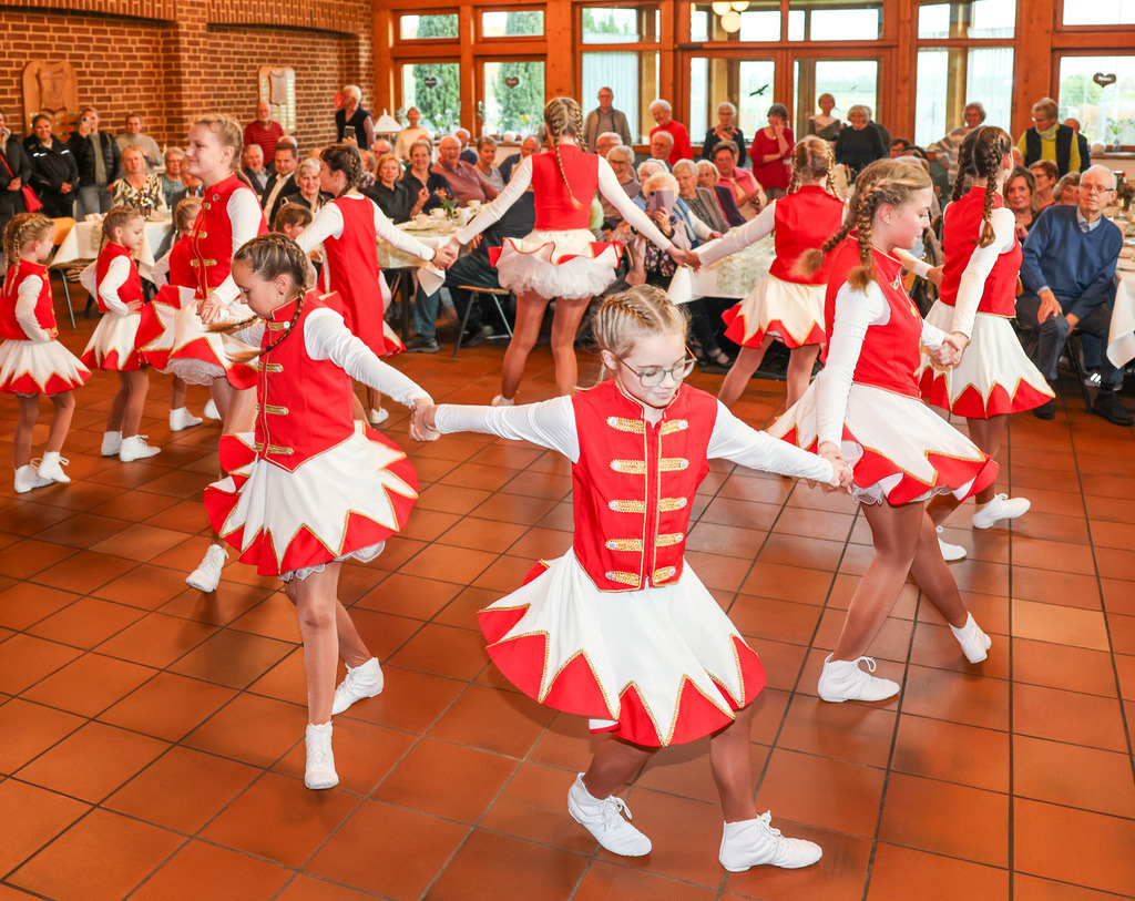 top-top.de-251112-030 | Foto, Video, Fotografie, Videografie, Fotobox, DJ, Discjockey, Musik, Musikbox, Veranstaltung, Photobooth, Amazon, Ebay, Buchtipp, Bestseller, Autor, Verlag, Buch, Wesel, Hamminkeln, NRW, Dinslaken, Rees, Drohne, Hochzeit, Party, Fotobox, Wesel, Fotograf