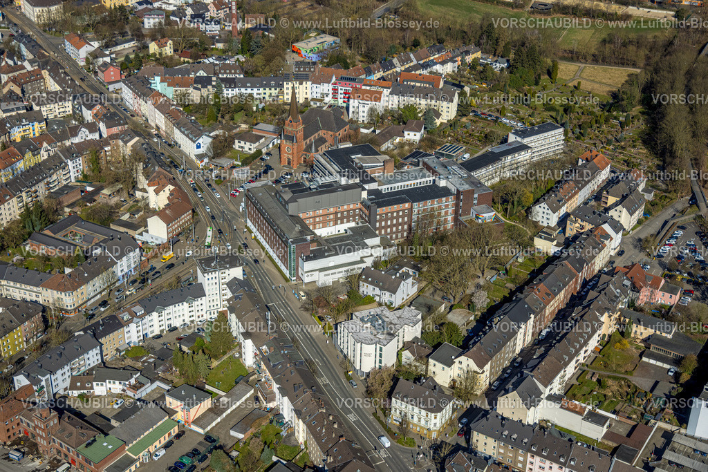 Witten250301123 | Luftbild, Wohngebiet Ardeystraße und Crendeldanzstraße, im Zentrum Marienhospital und Marienkirche, hinten Kita Zum Ledderken, unten die Alte Feuerwache, Sonnenschein, Witten, Ruhrgebiet, Nordrhein-Westfalen, Deutschland