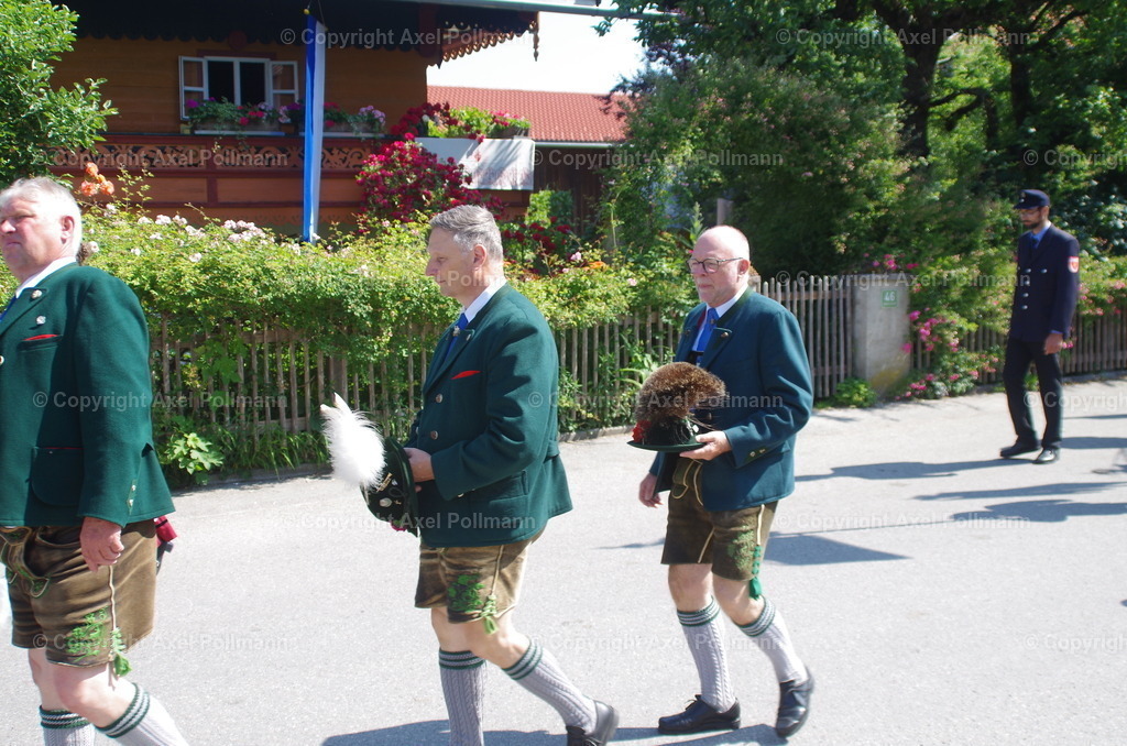 IMGP4269 | fotografiert von Axel PollmannLeonhardi Wallfahrt Benediktbeuern und Murnau, Fronleichnam, Fasching, Landschaft im Loisachtal und Benediktbeuern  - Realisiert mit Pictrs.com