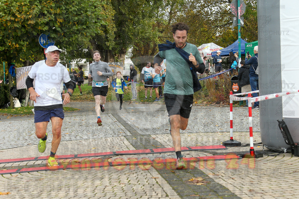 241020_1012_EX1_8188 | Sportfotografie im Rhein-Sieg Kreis, Köln, Bonn, NRW, Rheinland Pfalz, Hessen, etc. Unser Tätigkeitsfeld umfasst den Laufsport vom Volkslauf über den Marathon, Duathlon, Triathon bis zum Ultralauf wie Kölnpfad Ultra oder Schindertrail.