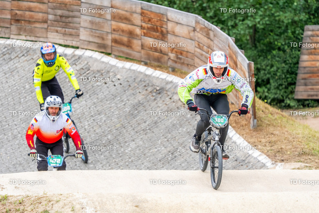 BayBMX2026-05366 | Fotogalerie von Thomas Dettweiler mit Eventbildern und lizenzfreien Fotos. Perfekt als Wandbild, für Büro, Website oder private Nutzung. - Realisiert mit Pictrs.com