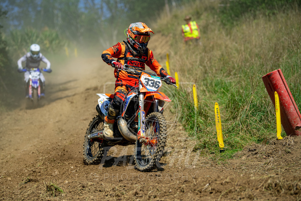 2Ex (151) | Paeschuphoto Shop - Wer nicht sucht der auch nicht findet.Ob Motocrossbilder oder von einem besuchtem Spiel, Hauptsache Action. - Realisiert mit Pictrs.com