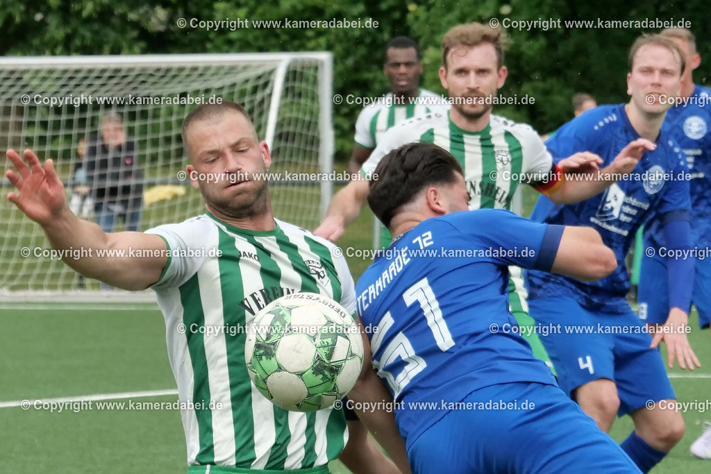 Fußball : Bezirksliga : TV Voerde - FC Sterkrade 72 | Fußball : Bezirksliga : TV Voerde - FC Sterkrade 72 am 25.05.2025 in Voerde - Realisiert mit Pictrs.com