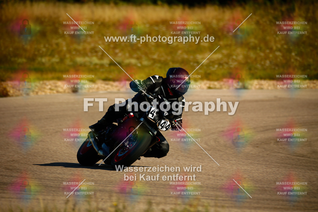 _MOT8575 | Hier findet Ihr Bilder von Touristenfahrten auf der Nürburgring Nordschleife oder von anderen Veranstaltungen die ich besucht habe. Viel Spass beim Durch Schauen 