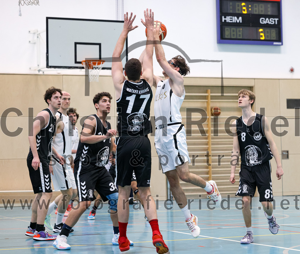 2023-03-26_026_TSV_Vaterstetten_gegen_Wacker_Knights_Burghausen | Vaterstetten, Deutschland, 26.03.2023:
Basketball, Bayernliga Herren Südost 2022 / 2023, 17. Spieltag, TSV Vaterstetten gegen Wacker Knights Burghausen, Endergebnis: 

Maximilian Rothe (TSV Vaterstetten, #6)

Foto: Christian Riedel / fotografie-riedel.net
