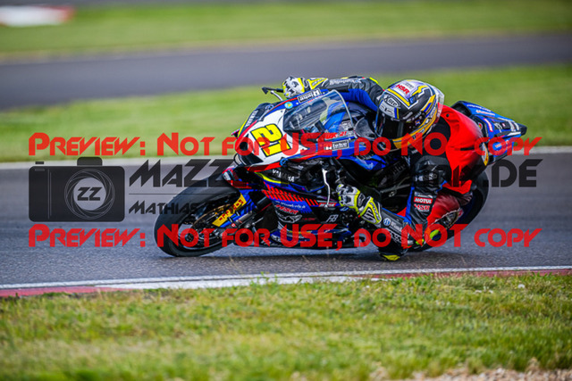 MaZZes_FotoMatrix_220506_93221 | Fotograf Mathias Schmid
Sportfotograf,
Eventfotograf,
Hochzeitsfotograf,
Portraitfotograf