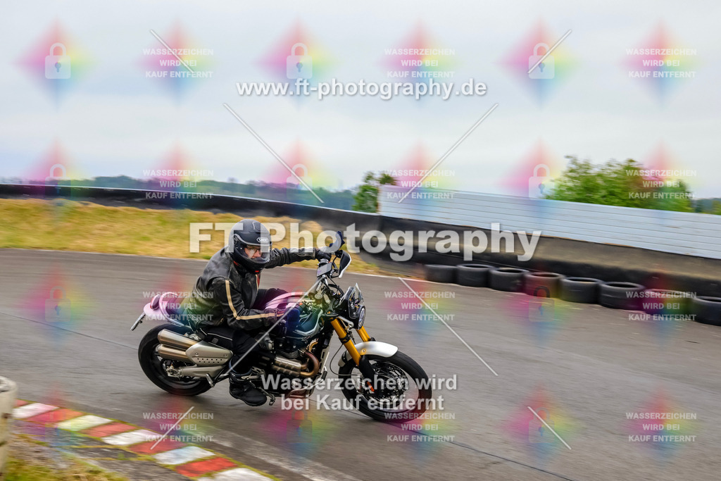 OBK-5895 | Hier findet Ihr Bilder von Touristenfahrten auf der Nürburgring Nordschleife oder von anderen Veranstaltungen die ich besucht habe. Viel Spass beim Durch Schauen 